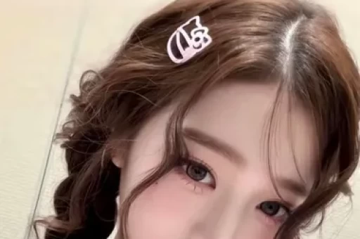 吴昕郑凯恋情曝光两人疑已相恋7年吴昕曾坦言不想结婚生孩子