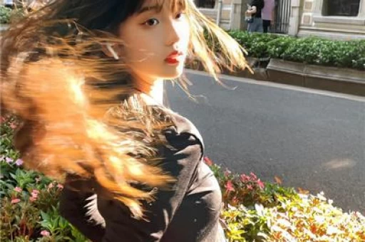 知名励志网红塌房困苦人设都是假的曾劝未成年女孩从事灰色行业