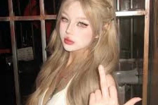 李雨桐再曝出大瓜控诉薛之谦犯重婚罪私下选妃酒后有暴力倾向