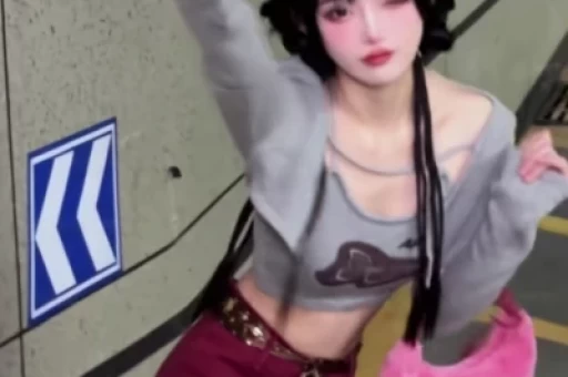 小八卦速递：梁家辉数钞票不哭、马嘉祺坐副驾有六个司机、唐艺昕见邀约就走